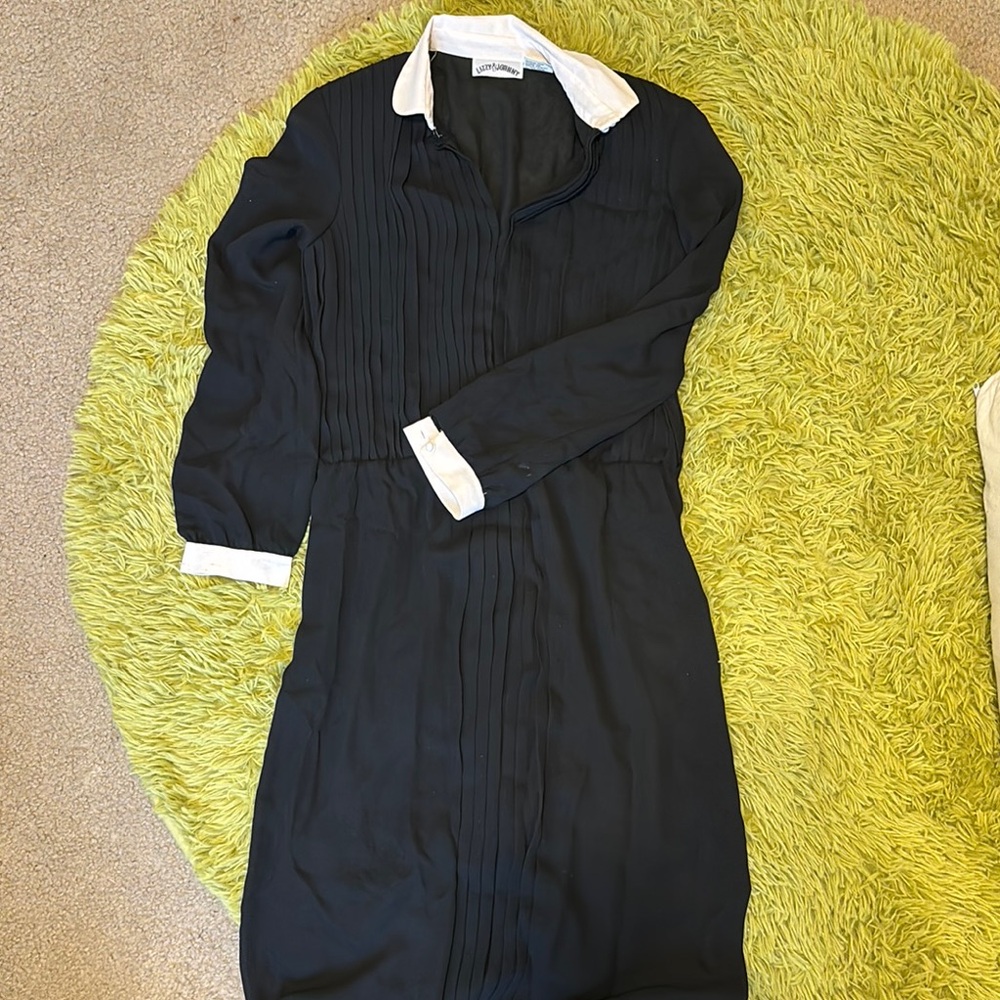 Lizzy& Johnny black dress